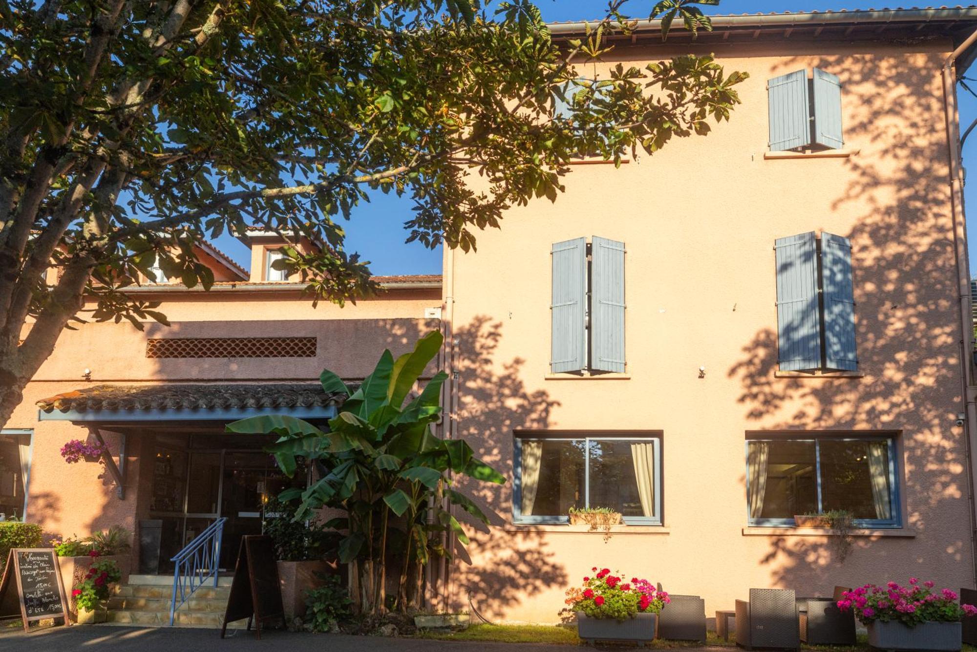 Hotel Restaurant Des Thermes 카스테라베르두잔 외부 사진