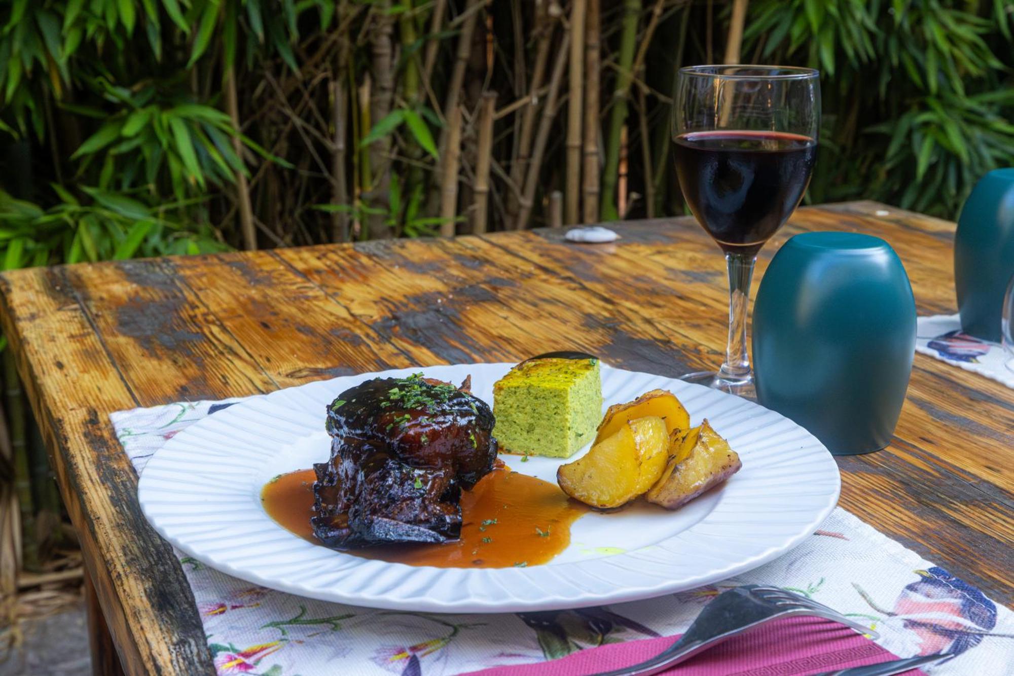 Hotel Restaurant Des Thermes 카스테라베르두잔 외부 사진