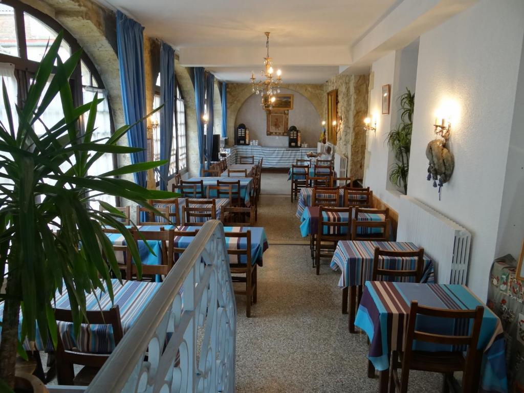 Hotel Restaurant Des Thermes 카스테라베르두잔 외부 사진